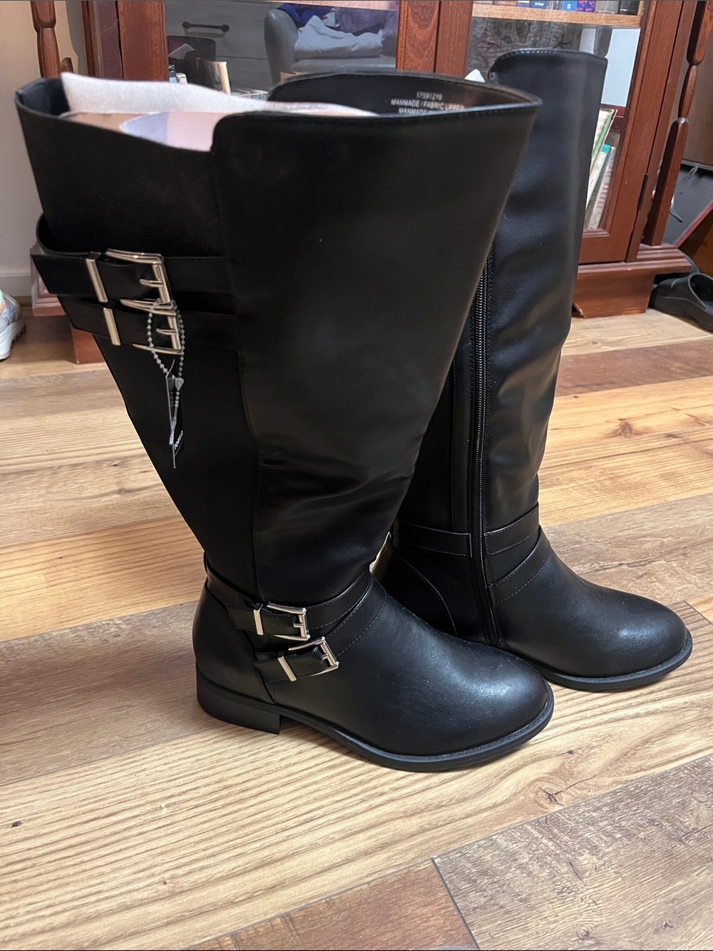 Torrid Black Knee High Boots New with Tags size 10.5